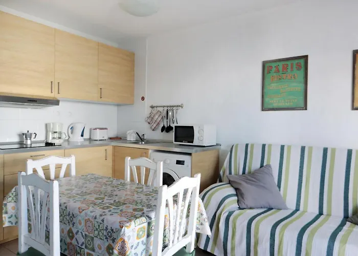 Sun 33 아파트 칼레타데푸스테